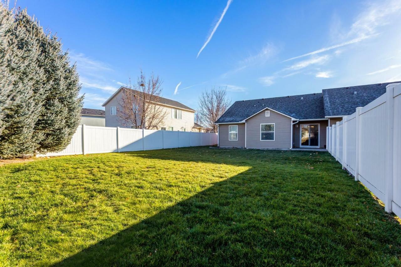 Gray Cloud Townhomes Meridian Exterior photo